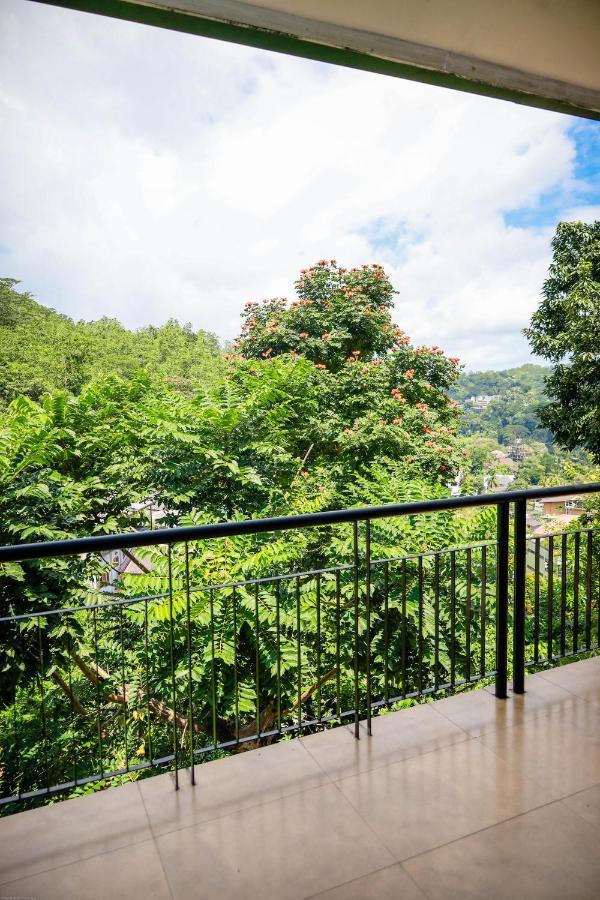 Funk Bunk - Mount View Lodge Kandy Luaran gambar