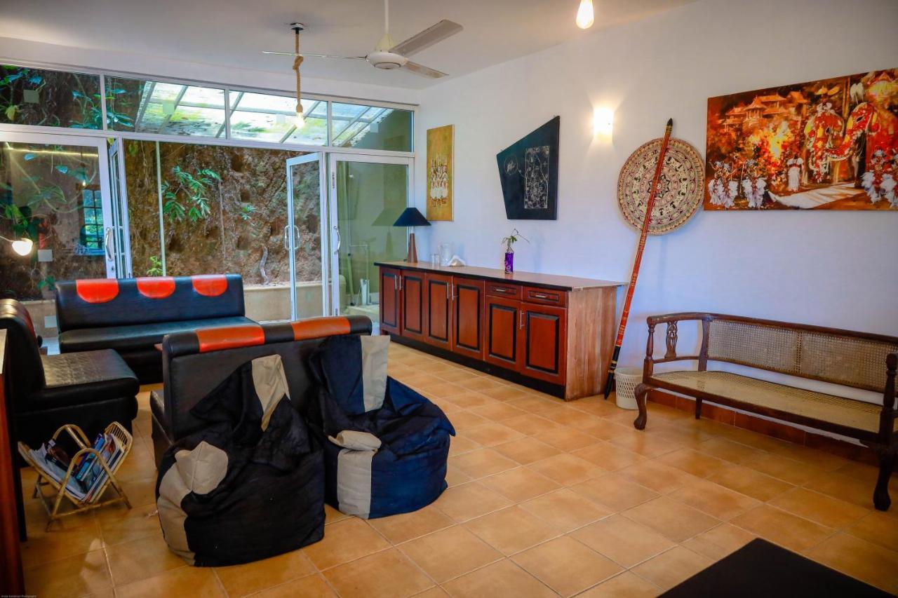 Funk Bunk - Mount View Lodge Kandy Luaran gambar